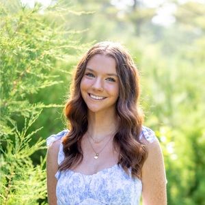 Meet your Posher, Caroline